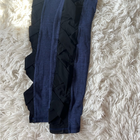 DKNY sport, size M, lightly used - Picture 3 of 3